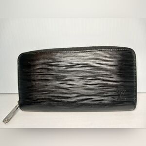 Authentic Louis Vuitton Epi Leather Zippy Zip Around Wallet